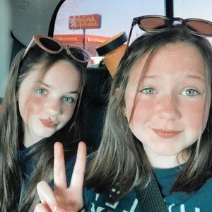 Meet your Posher, Clara